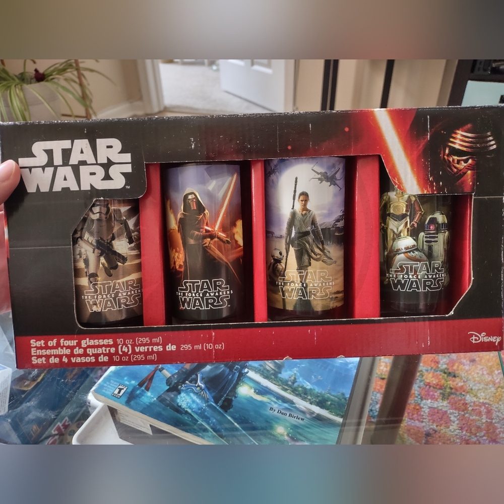 Star Wars The Force Awakens Set of 4 Glasses